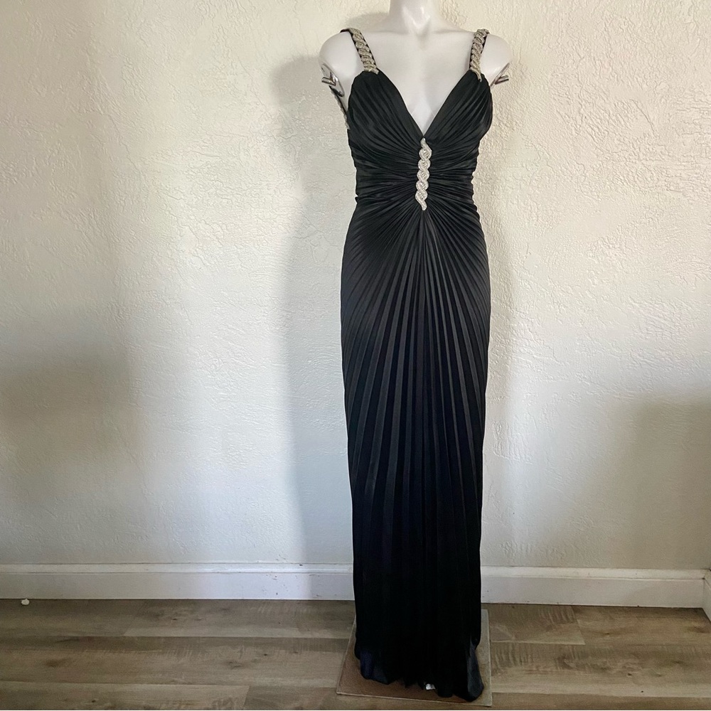 Nicole Bakti‎ Stunning Sexy Gala Prom Dress